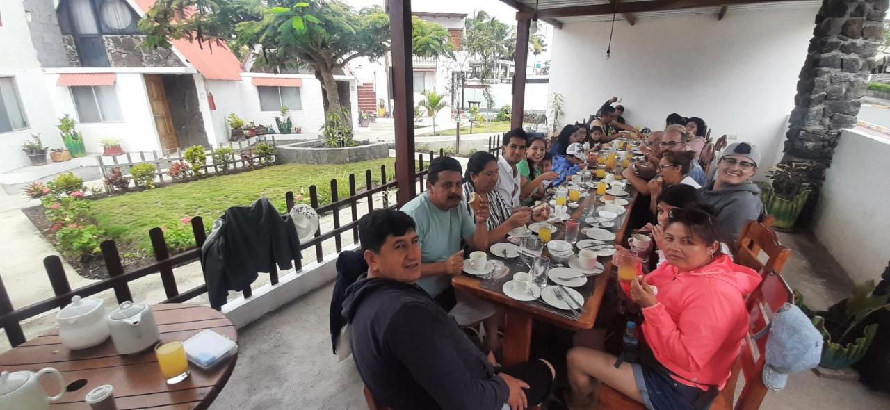 Hostal Tero Real Puerto Villamil Buitenkant foto