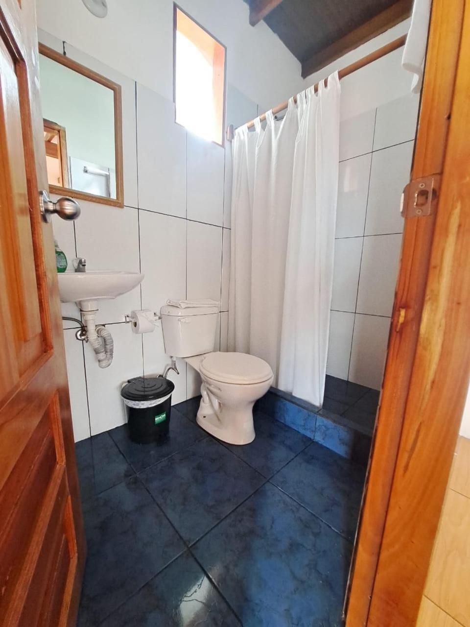 Hostal Tero Real Puerto Villamil Buitenkant foto
