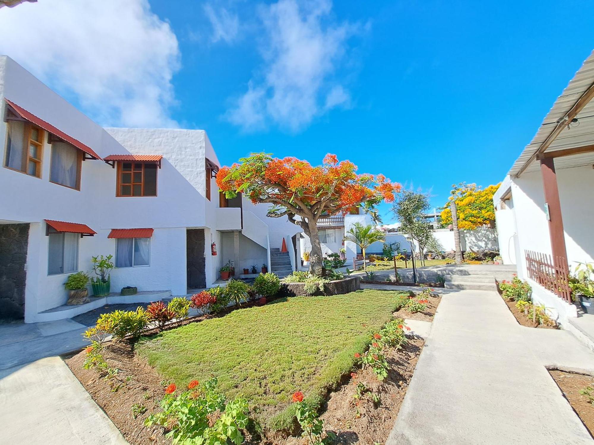 Hostal Tero Real Puerto Villamil Buitenkant foto
